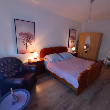 Tesla Appartement Split Buitenkant foto