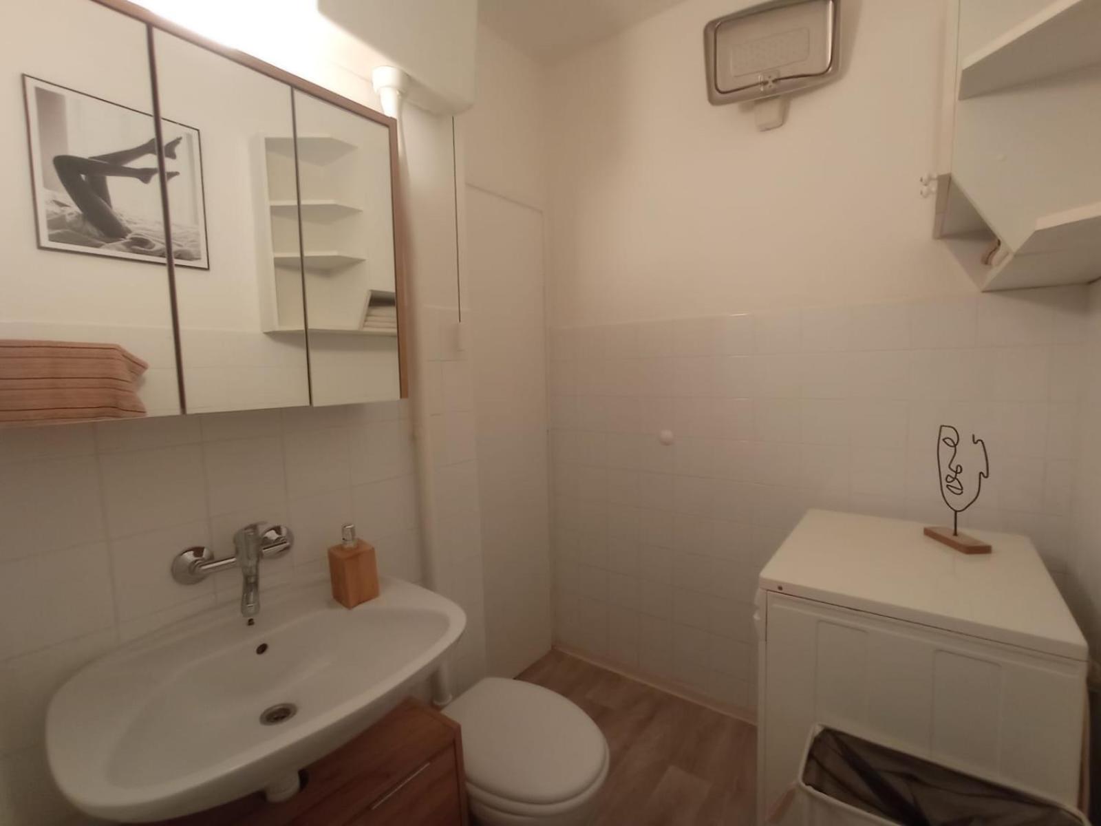 Tesla Appartement Split Buitenkant foto